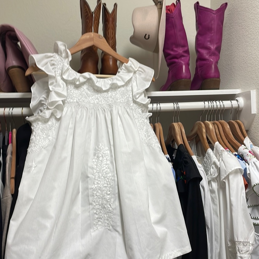 Mi Golondrina white blouse